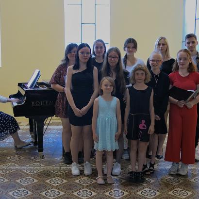 Pěvecký koncert žáků ze třídy p. uč. Veselé a Ponížilové